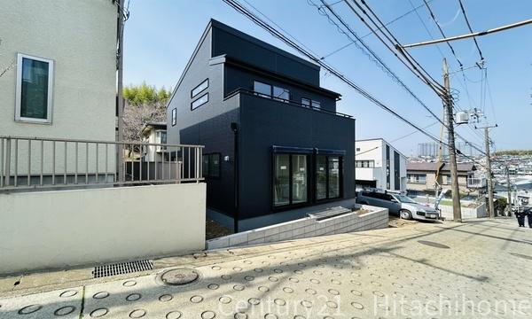 �_�ސ쌧���l�s�`�k�捂�c��4���ڂ̐V�z��ˌ��Ă̑O�ʓ��H�܂ތ��n�ʐ^