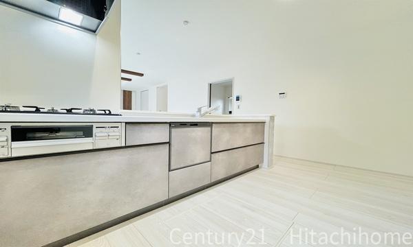 �_�ސ쌧���l�s��q��m����3���ڂ̐V�z��ˌ��ẴL�b�`��