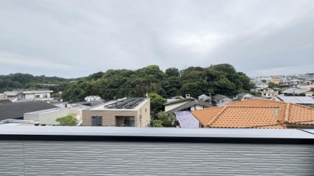 �_�ސ쌧���q�s��K��5���ڂ̐V�z��ˌ��Ă̏Z�˂���̒��]�ʐ^