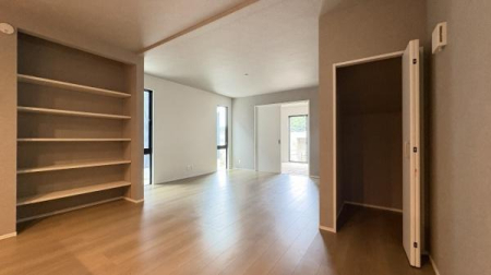 �_�ސ쌧���q�s��K��5���ڂ̐V�z��ˌ��Ẵ��r���O