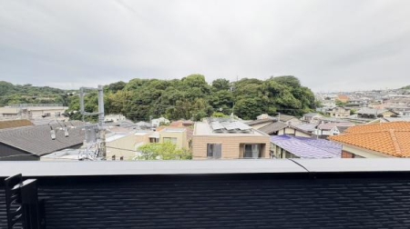 �_�ސ쌧���q�s��K��5���ڂ̐V�z��ˌ��Ă̏Z�˂���̒��]�ʐ^