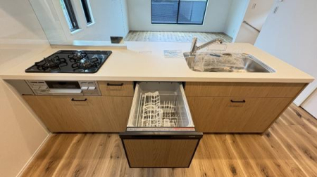 �_�ސ쌧���q�s��K��5���ڂ̐V�z��ˌ��ẴL�b�`��