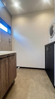 �_�ސ쌧���l�s�`�������R4���ڂ̐V�z��ˌ��Ă̐��ʑ�E���ʏ�