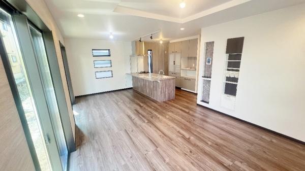 �_�ސ쌧���l�s�`�������R4���ڂ̐V�z��ˌ��Ẵ��r���O