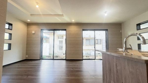 �_�ސ쌧���l�s�`�������R4���ڂ̐V�z��ˌ��Ẵ��r���O