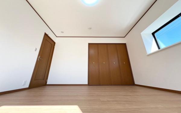 �_�ސ쌧���l�s�΋��R3���ڂ̒��È�ˌ��Ă̎q������