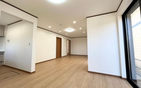 �_�ސ쌧���l�s�΋��R3���ڂ̒��È�ˌ��Ẵ��r���O