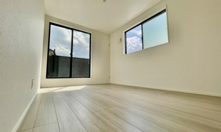 �_�ސ쌧���l�s���V�����̐V�z��ˌ��Ă̗m��