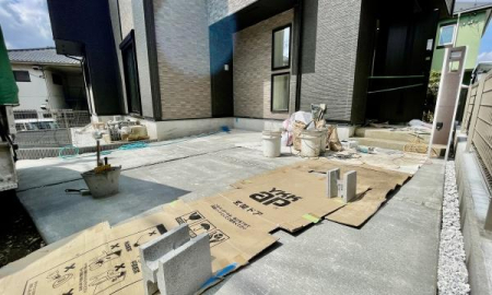 �_�ސ쌧���l�s���V�����̐V�z��ˌ��Ă̒��ԏ�