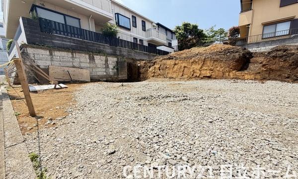�_�ސ쌧���l�s���撆��3���ڂ̐V�z��ˌ��Ă̒��ԏ�
