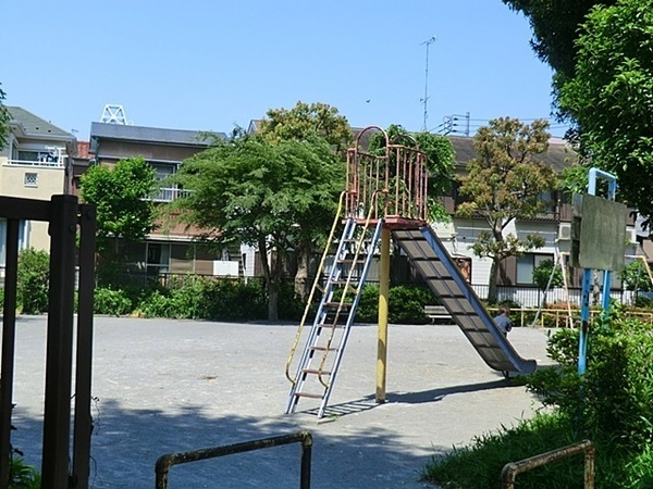 �_�ސ쌧���s�K�揬�q3���ڂ̐V�z��ˌ��Ă̎��ӊ�