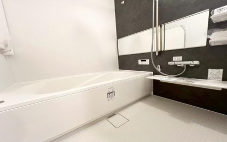 �_�ސ쌧���q�s�򖾎�4���ڂ̐V�z��ˌ��Ă̗���