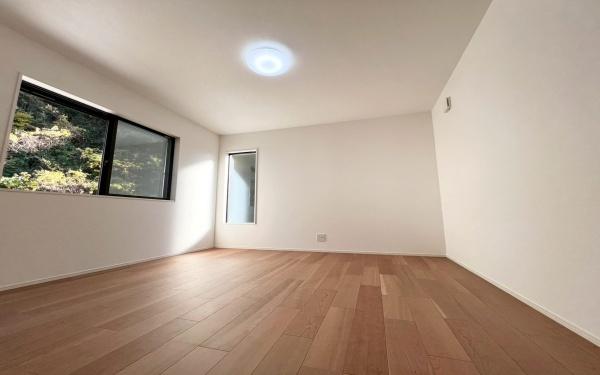 �_�ސ쌧���q�s�򖾎�4���ڂ̐V�z��ˌ��Ă̗m��