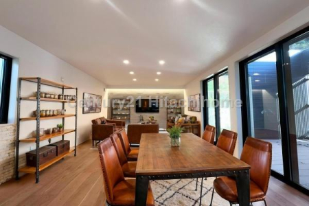 �_�ސ쌧���q�s�򖾎�4���ڂ̐V�z��ˌ��Ẵ��r���O