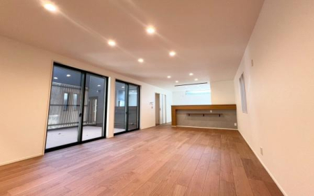 �_�ސ쌧���q�s�򖾎�4���ڂ̐V�z��ˌ��Ẵ��r���O