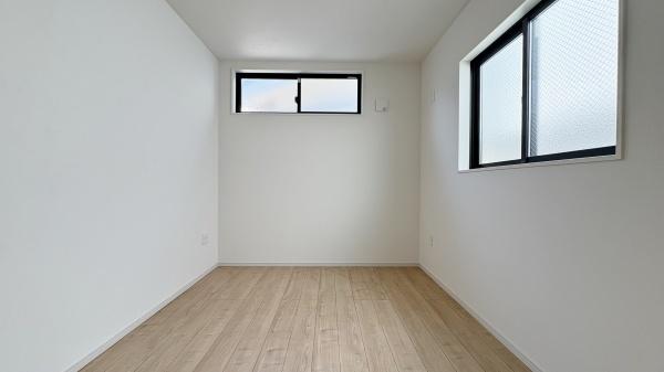 �_�ސ쌧���s����哇�㒬�̐V�z��ˌ��Ă̐Q��