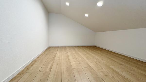 �_�ސ쌧���s����哇�㒬�̐V�z��ˌ��Ă̎��[