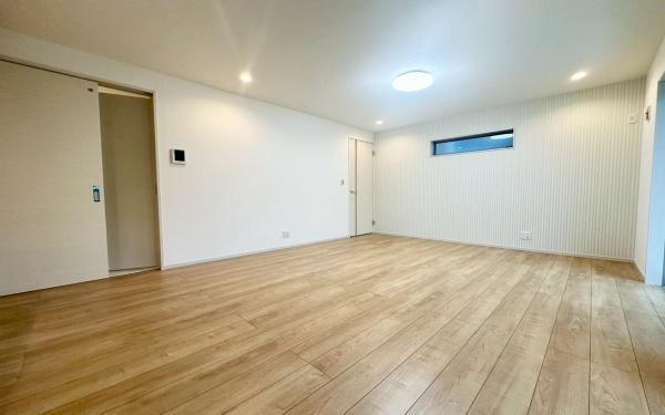 �_�ސ쌧���l�s�����哹2���ڂ̐V�z��ˌ��Ẵ��r���O