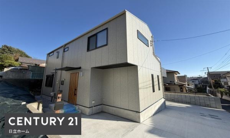 �_�ސ쌧���l�s�����x����4���ڂ̐V�z��ˌ��Ă̑O�ʓ��H�܂ތ��n�ʐ^