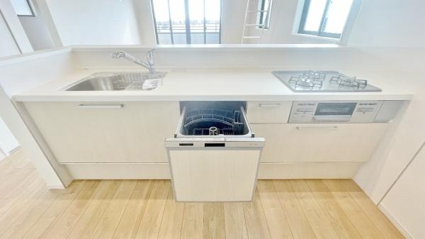 �_�ސ쌧���l�s��撆�c��4���ڂ̐V�z��ˌ��ẴL�b�`��