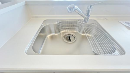 �_�ސ쌧���l�s��撆�c��4���ڂ̐V�z��ˌ��ẴL�b�`��