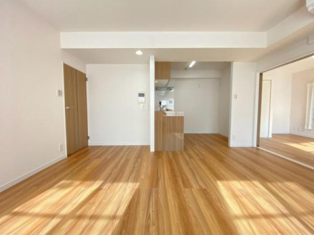 �_�ސ쌧���l�s��q�扺���̒��Ã}���V�����̃��r���O