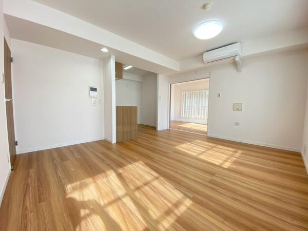 �_�ސ쌧���l�s��q�扺���̒��Ã}���V�����̃��r���O