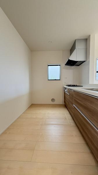 �_�ސ쌧���l�s�t�抛�u�c���̐V�z��ˌ��ẴL�b�`��