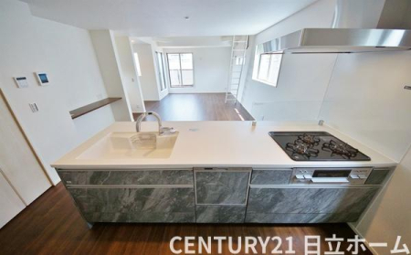 �_�ސ쌧���l�s��扪�Ò��̐V�z��ˌ��ẴL�b�`��