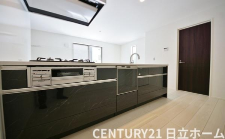 �_�ސ쌧���l�s��扪�Ò��̐V�z��ˌ��ẴL�b�`��