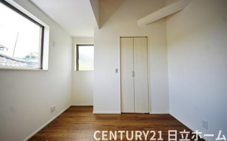 �_�ސ쌧���l�s��扪�Ò��̐V�z��ˌ��Ă̎q������