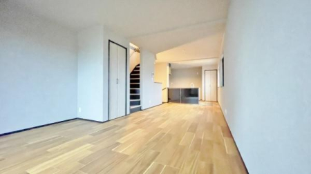 �_�ސ쌧���q�s�␣�̐V�z��ˌ��Ẵ��r���O