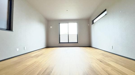 �_�ސ쌧���q�s�␣�̐V�z��ˌ��Ẵ��r���O