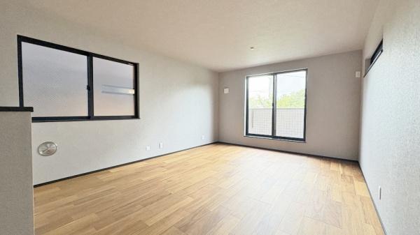 �_�ސ쌧���q�s�␣�̐V�z��ˌ��Ẵ��r���O