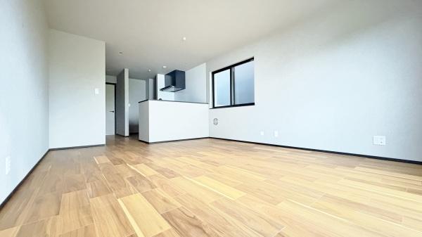 �_�ސ쌧���q�s�␣�̐V�z��ˌ��Ẵ��r���O