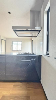 �_�ސ쌧���q�s�␣�̐V�z��ˌ��ẴL�b�`��