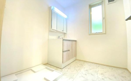 �_�ސ쌧���l�s����R����3���ڂ̐V�z��ˌ��Ă̐��ʑ�E���ʏ�