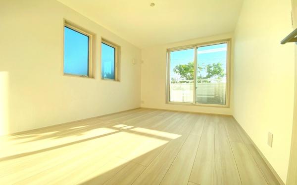 �_�ސ쌧���l�s����R����3���ڂ̐V�z��ˌ��Ă̗m��