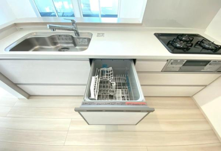 �_�ސ쌧���l�s����R����3���ڂ̐V�z��ˌ��ẴL�b�`��