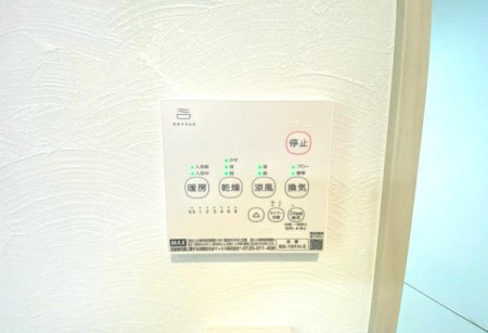 �_�ސ쌧���l�s����R����3���ڂ̐V�z��ˌ��Ă̗���