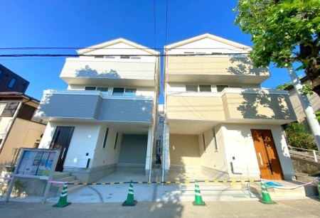 �_�ސ쌧���l�s����R����3���ڂ̐V�z��ˌ��Ă̌��n�O�ώʐ^