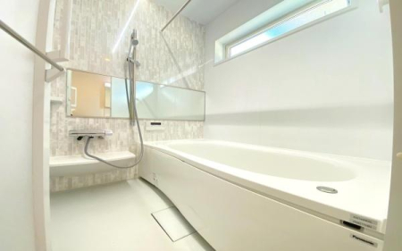 �_�ސ쌧���l�s����R����3���ڂ̐V�z��ˌ��Ă̗���