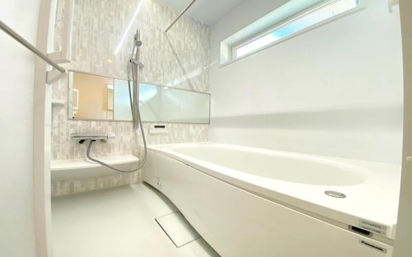 �_�ސ쌧���l�s����R����3���ڂ̐V�z��ˌ��Ă̗���