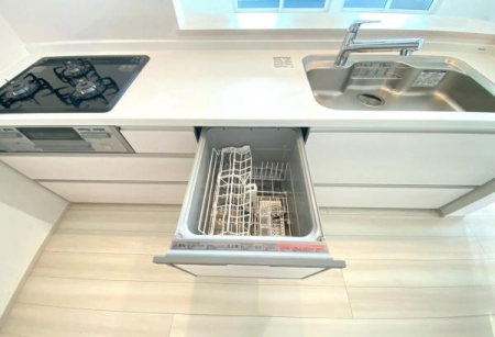 �_�ސ쌧���l�s����R����3���ڂ̐V�z��ˌ��ẴL�b�`��