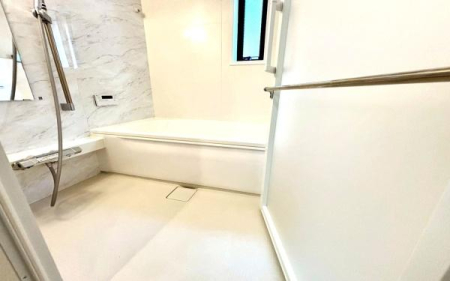 �_�ސ쌧���l�s�h��}��4���ڂ̐V�z��ˌ��Ă̗���