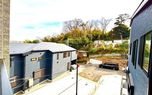 �_�ސ쌧���l�s�h��}��4���ڂ̐V�z��ˌ��Ă̏Z�˂���̒��]�ʐ^