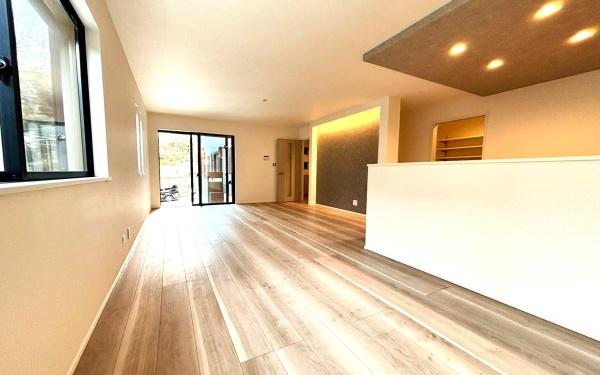 �_�ސ쌧���l�s�h��}��4���ڂ̐V�z��ˌ��Ẵ��r���O