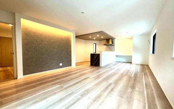 �_�ސ쌧���l�s�h��}��4���ڂ̐V�z��ˌ��Ẵ��r���O