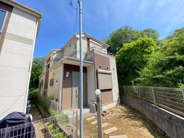 �_�ސ쌧���l�s��q������̒��È�ˌ��Ă̑O�ʓ��H�܂ތ��n�ʐ^