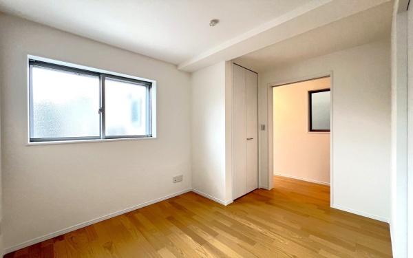 �_�ސ쌧���l�s�˒ˋ於�����̐V�z��ˌ��Ă̎q������